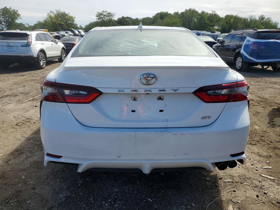 2023 Toyota Camry მანქანა იყიდება აუქციონზე, vin: 4T1G11AK6PU749627, აუქციონის ნომერი: 70372756
