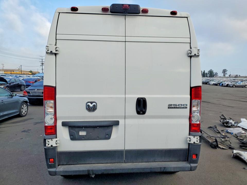 68683466 :رقم المزاد ، 3C6LRVDG4PE533596         vin ، 2023 Ram Promaster 2500 High مزاد بيع