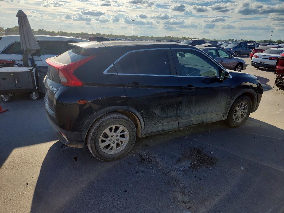 2018 Mitsubishi Eclipse Cross მანქანა იყიდება აუქციონზე, vin: JA4AS3AA5JZ047555, აუქციონის ნომერი: 70975116