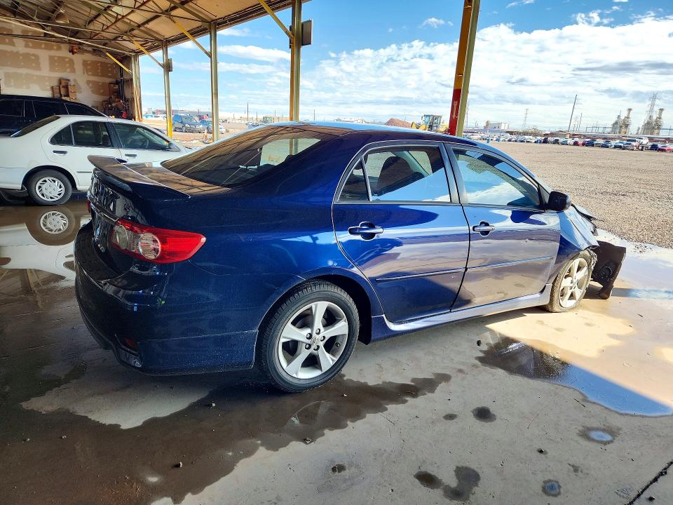 70682236 :رقم المزاد ، 5YFBU4EE1CP024777 vin ، 2012 Toyota Corolla مزاد بيع