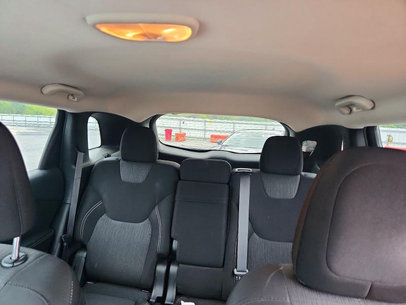 Продажа на аукционе авто 2015 Jeep Cherokee, vin: 1C4PJMCS0FW546691, номер лота: 69404076