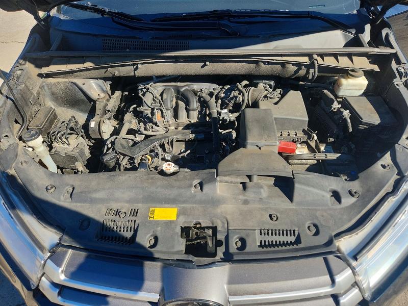 Продажа на аукционе авто 2018 Toyota Highlander, vin: 5TDJZRFH2JS538919, номер лота: 69007126
