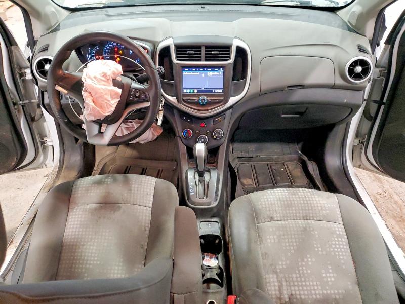 69535516 :رقم المزاد ، 1G1JG6SB3L4104277 vin ، 2020 Chevrolet Sonic مزاد بيع