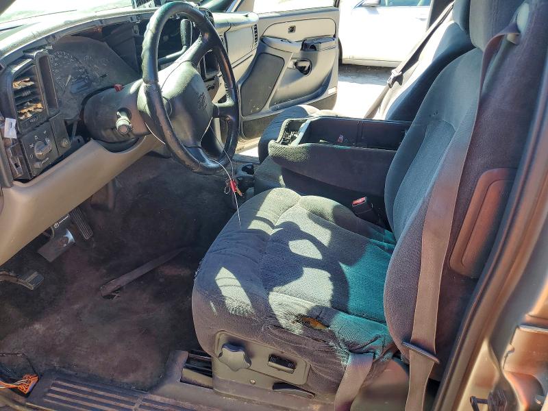 70421036 :رقم المزاد ، 1GNEC13V22J117500 vin ، 2002 Chevrolet Tahoe مزاد بيع