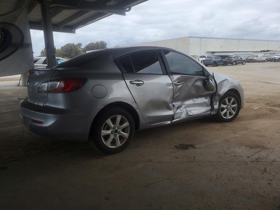 2013 Mazda 3 მანქანა იყიდება აუქციონზე, vin: JM1BL1UP1D1785688, აუქციონის ნომერი: 69597336