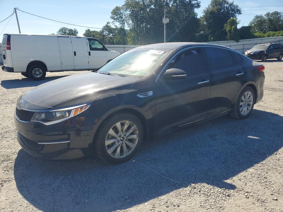 Продажа на аукционе авто 2017 Kia Optima, vin: 5XXGT4L32HG141522, номер лота: 67184546