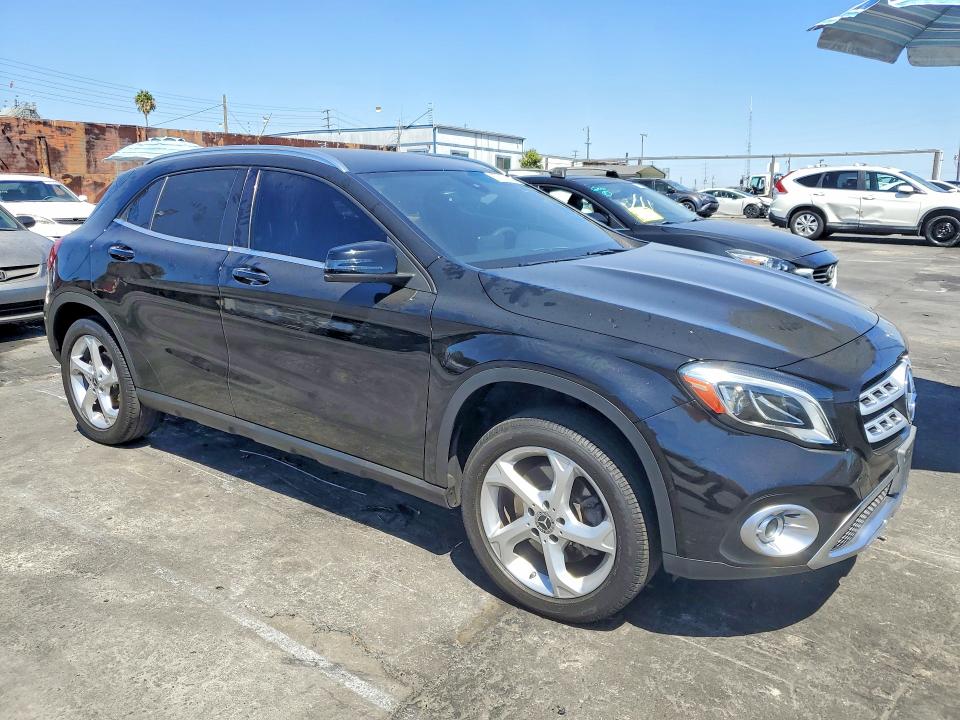 67514276 :رقم المزاد ، WDCTG4EB0LU024221 vin ، 2020 Mercedes-benz Gla مزاد بيع