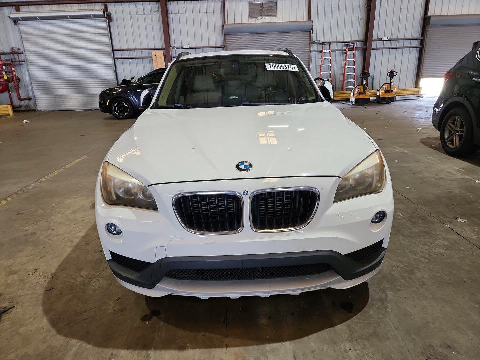 Продаж на аукціоні авто 2015 Bmw X1, vin: WBAVM1C57FV316527, номер лоту: 70066876