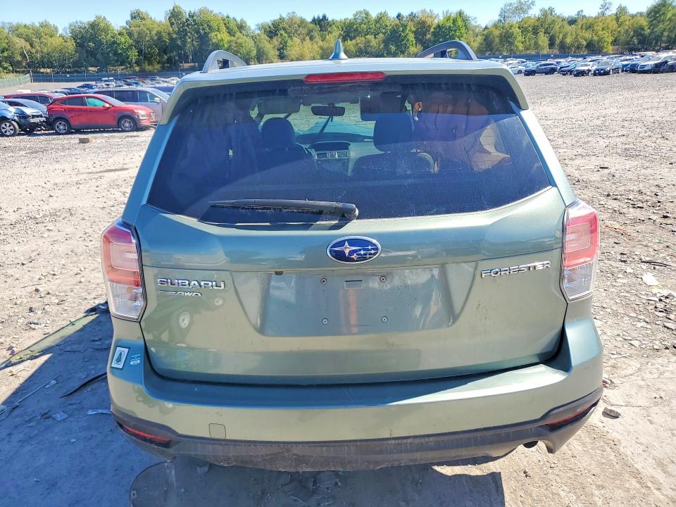 68156876 :رقم المزاد ، JF2SJAGC4JH472380 vin ، 2018 Subaru Forester مزاد بيع