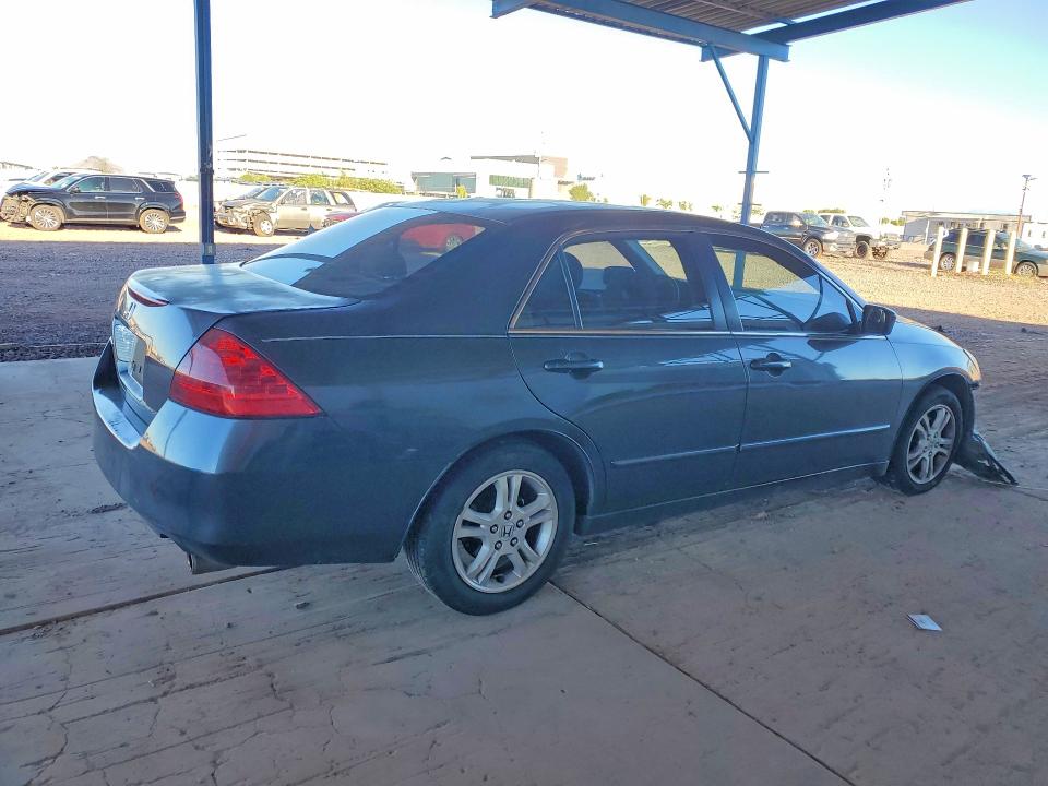 2007 Honda Accord მანქანა იყიდება აუქციონზე, vin: JHMCM563X7C015063, აუქციონის ნომერი: 70564866