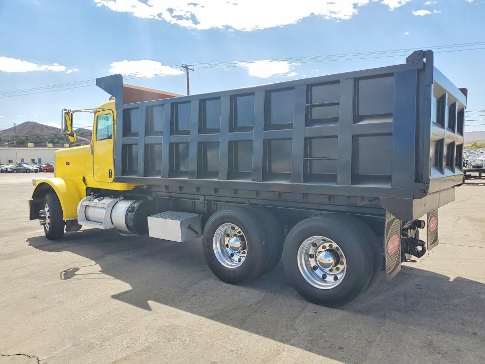 71039386 :رقم المزاد ، 1NPWL78X7CD143741 vin ، 2012 Peterbilt 388 مزاد بيع