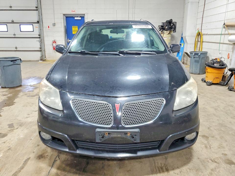 2005 Pontiac Vibe მანქანა იყიდება აუქციონზე, vin: 5Y2SN66L75Z454702, აუქციონის ნომერი: 70703166