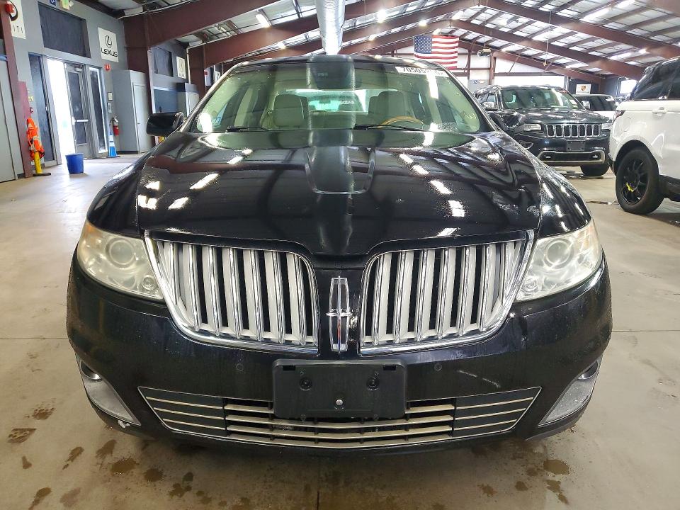 70505266 :رقم المزاد ، 1LNHL9FT6CG803581 vin ، 2012 Lincoln Mks مزاد بيع