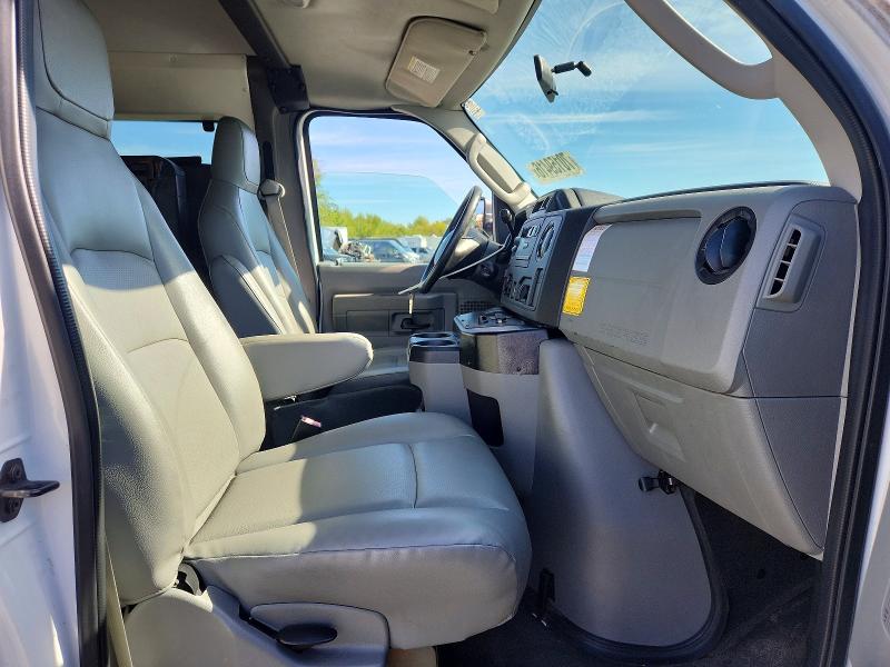 70159416 :رقم المزاد ، 1FTSS3EL0BDA13477 vin ، 2011 Ford Econoline مزاد بيع