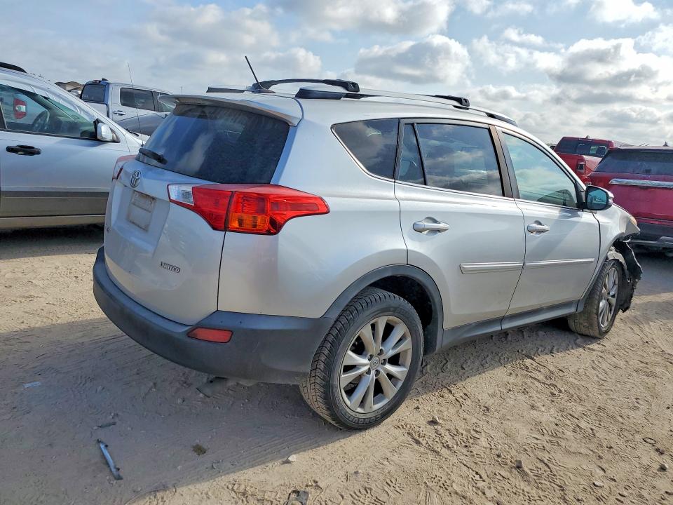 Продажа на аукционе авто 2015 Toyota Rav4, vin: 2T3YFREV0FW154030, номер лота: 68602406