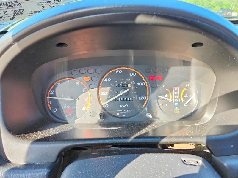 Auction sale of the 2000 Honda Cr-v, vin: JHLRD1866YC033270, lot number: 68947316