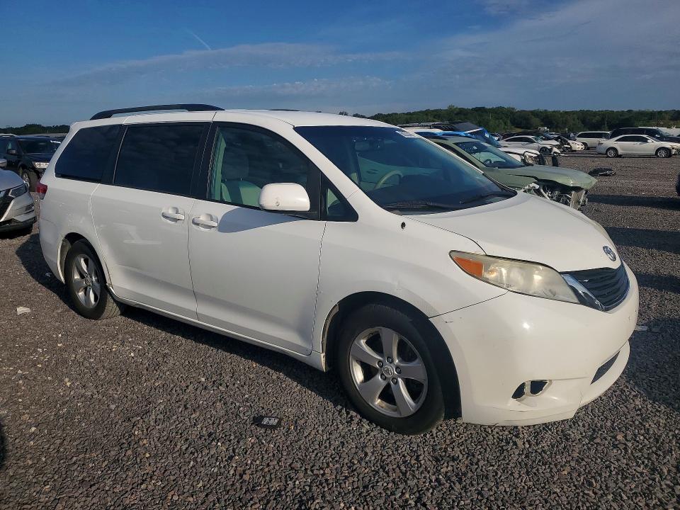 Aukcja sprzedaży 2011 Toyota Sienna, vin: 5TDKK3DC2BS053291, numer aukcji: 68333436