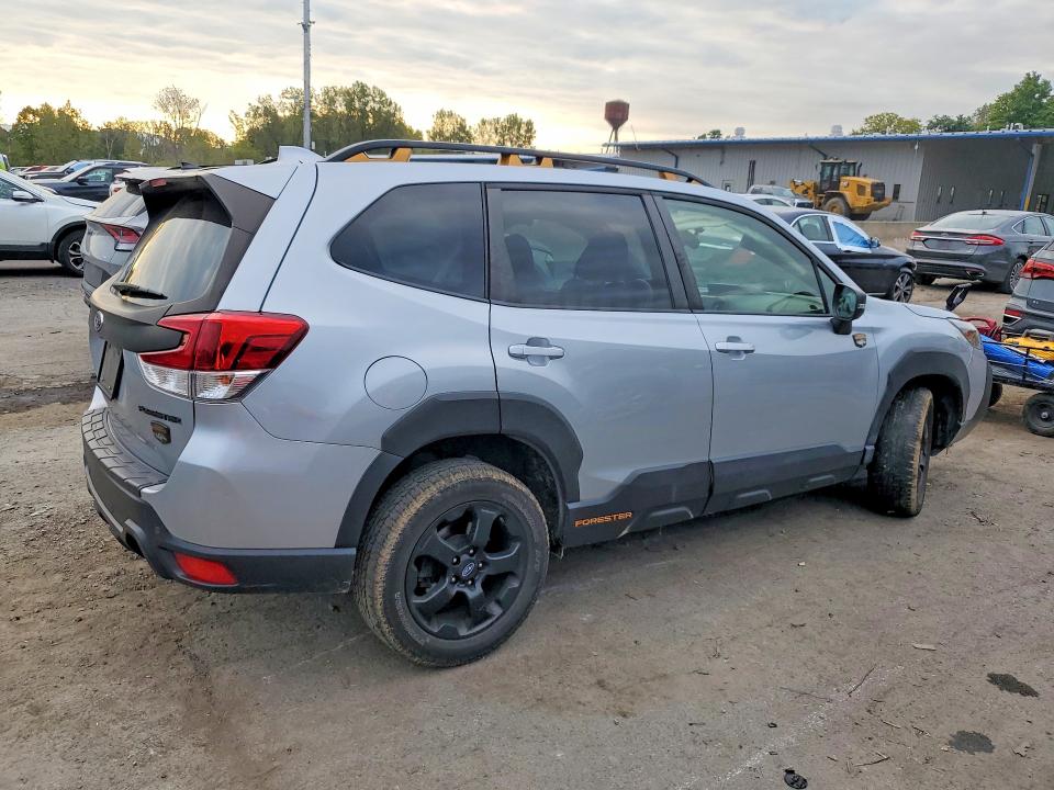 Продаж на аукціоні авто 2022 Subaru Forester, vin: JF2SKAMC8NH520275, номер лоту: 69186936