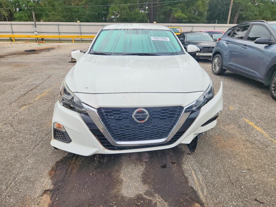 Продажа на аукционе авто 2020 Nissan Altima, vin: 1N4BL4BV0LN319489, номер лота: 70222266