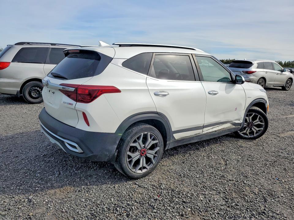 2021 Kia Seltos მანქანა იყიდება აუქციონზე, vin: KNDETCA2XM7147759, აუქციონის ნომერი: 69490156