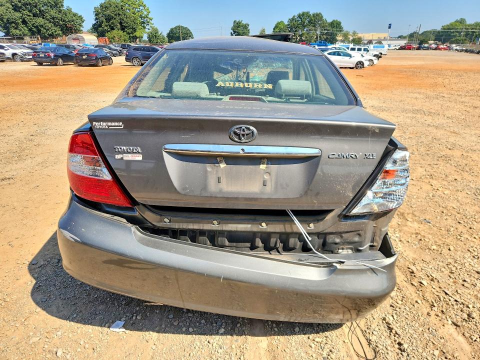2004 Toyota Camry მანქანა იყიდება აუქციონზე, vin: 4T1BE32K54U823236, აუქციონის ნომერი: 67553236