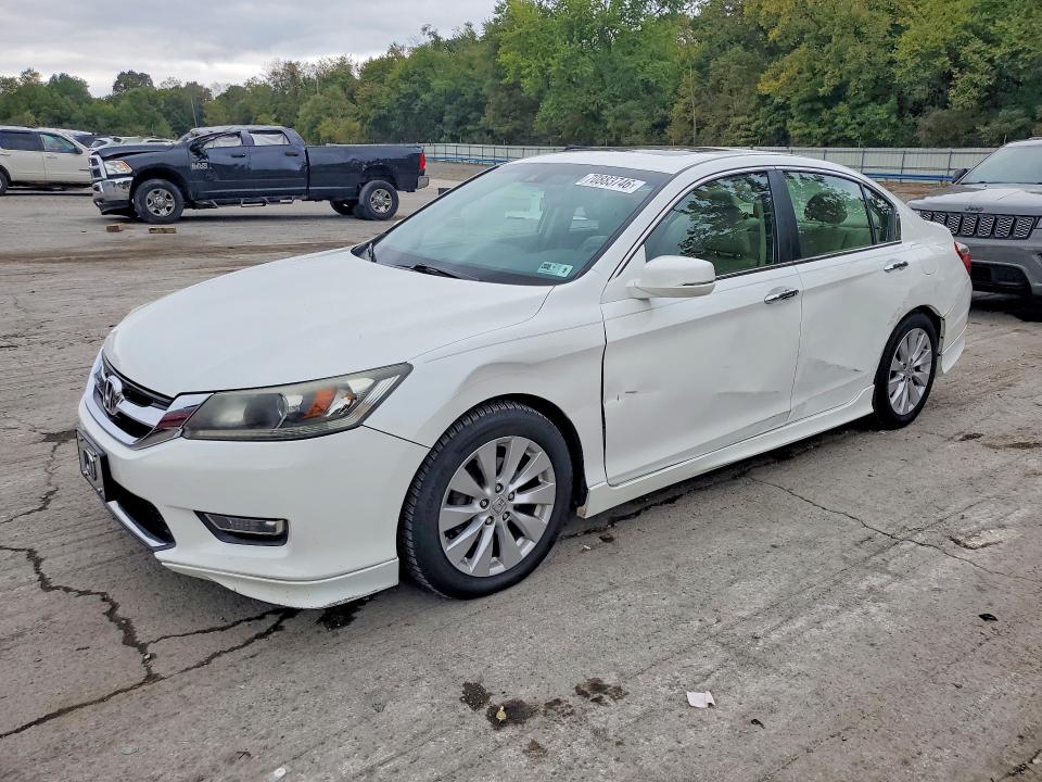 70883746 :رقم المزاد ، 1HGCR2F82DA083654 vin ، 2013 Honda Accord مزاد بيع