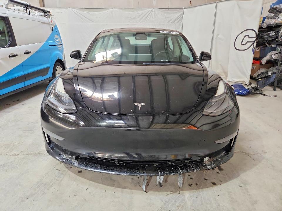 2022 Tesla Model 3 მანქანა იყიდება აუქციონზე, vin: 5YJ3E1EAXNF189450, აუქციონის ნომერი: 68862616