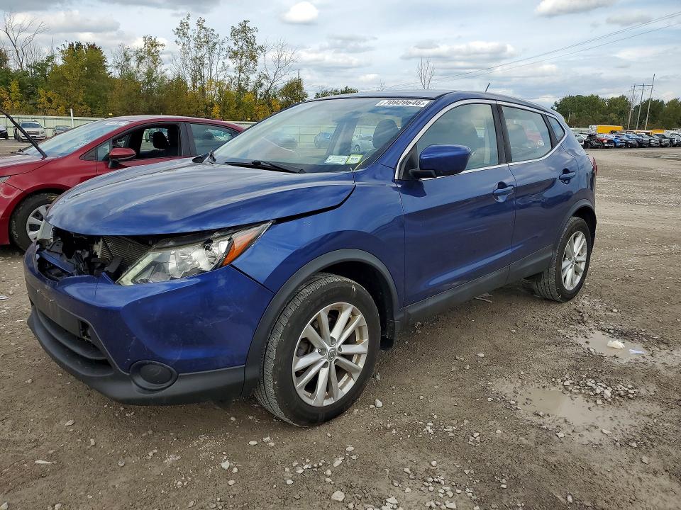 70929646 :رقم المزاد ، JN1BJ1CPXJW105666 vin ، 2018 Nissan Rogue Sport مزاد بيع