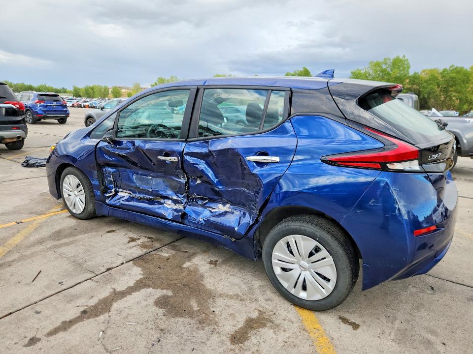 69616336 :رقم المزاد ، 1N4AZ1CP7KC302353 vin ، 2019 Nissan Leaf مزاد بيع