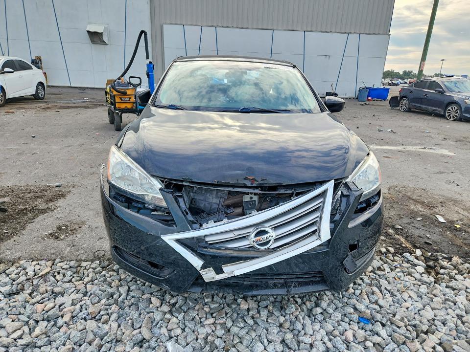 2015 Nissan Sentra მანქანა იყიდება აუქციონზე, vin: 3N1AB7AP3FL672751, აუქციონის ნომერი: 70094696