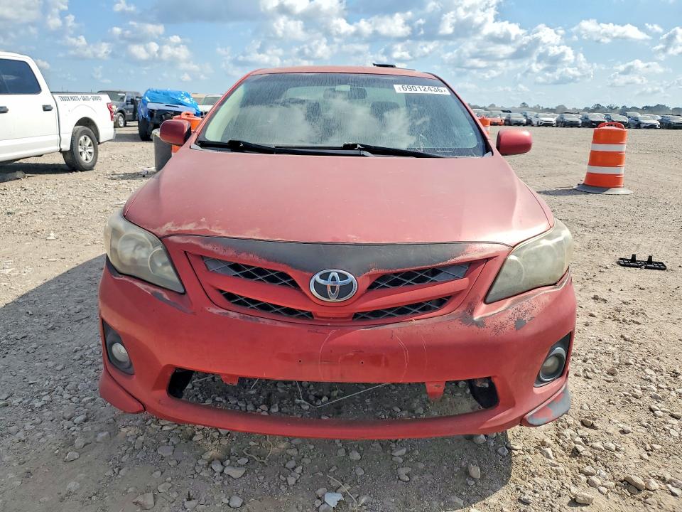 69012436 :رقم المزاد ، 5YFBU4EE0DP108655 vin ، 2013 Toyota Corolla مزاد بيع