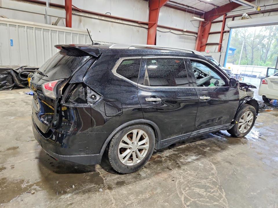 67636356 :رقم المزاد ، KNMAT2MV4FP523101 vin ، 2015 Nissan Rogue مزاد بيع