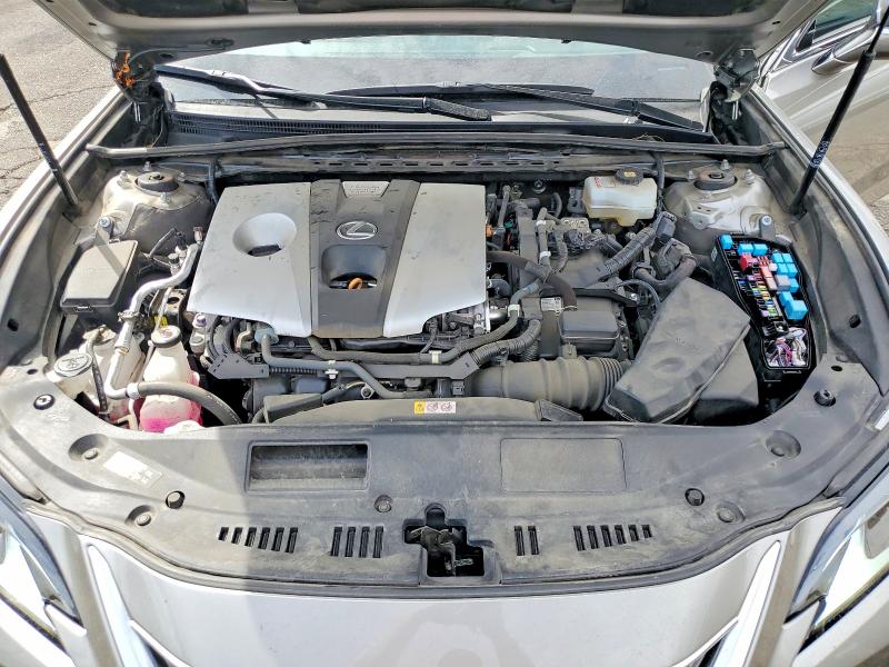 69422436 :رقم المزاد ، 58ADA1C18MU003157 vin ، 2021 Lexus Es مزاد بيع
