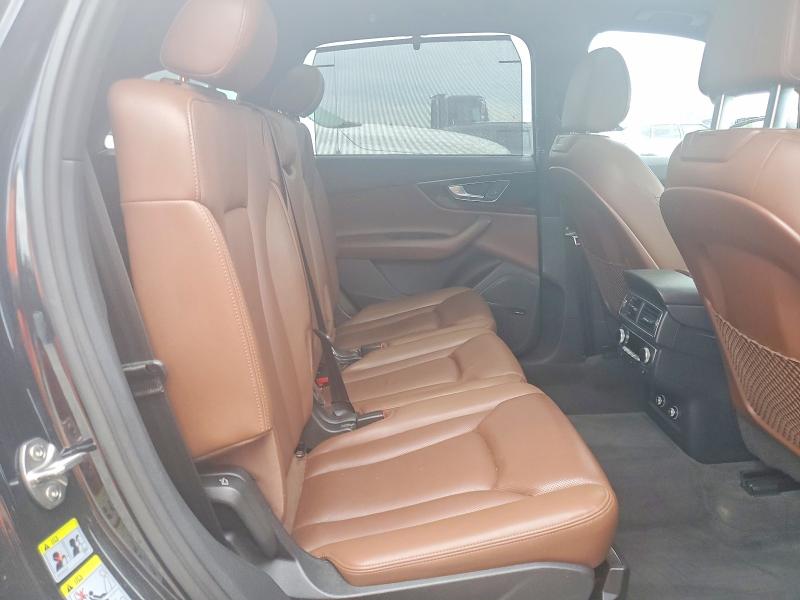 70013786 :رقم المزاد ، WA1VAAF73JD013780 vin ، 2018 Audi Q7 مزاد بيع