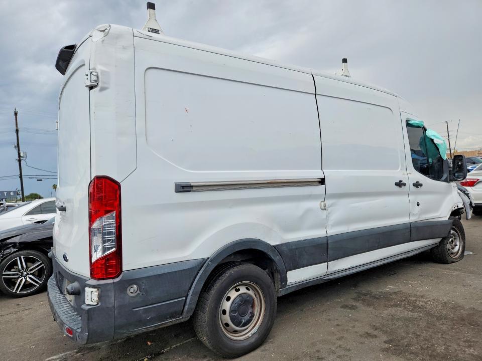 68182156 :رقم المزاد ، 1FTYR2CMXJKA13704 vin ، 2018 Ford Transit مزاد بيع