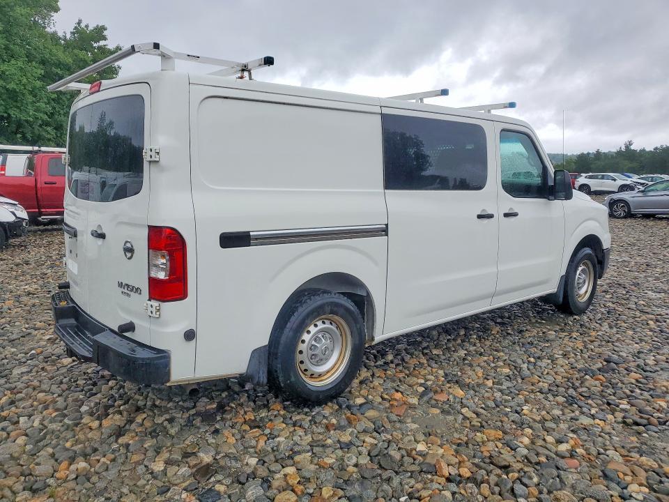 67136986 :رقم المزاد ، 1N6BF0KM8HN801004 vin ، 2017 Nissan Nv مزاد بيع