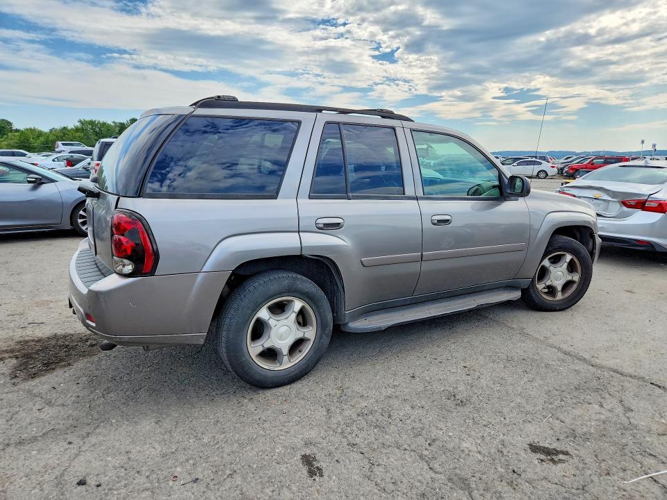 67564386 :رقم المزاد ، 1GNDS13S882142098 vin ، 2008 Chevrolet Trailblazer مزاد بيع