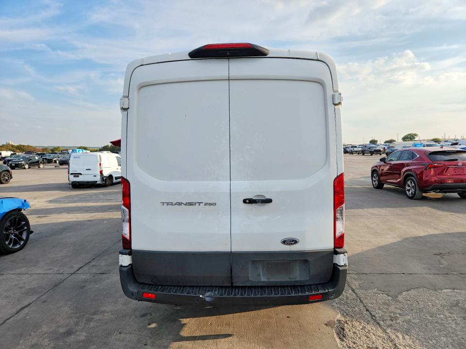 2021 Ford Transit 250 მანქანა იყიდება აუქციონზე, vin: 1FTBR1C82MKA13932, აუქციონის ნომერი: 70001996