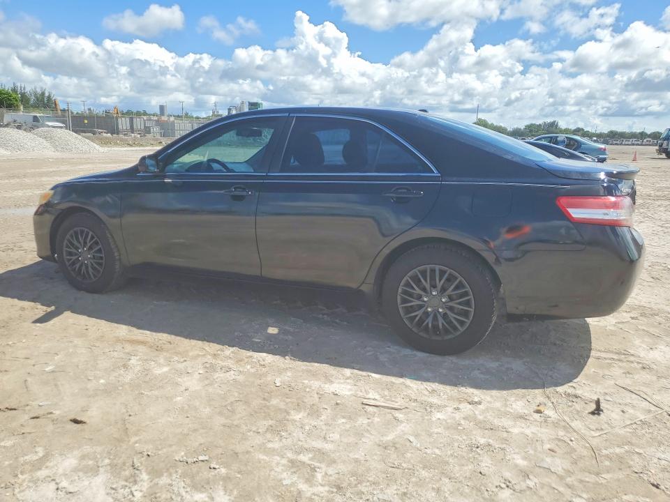 70277136 :رقم المزاد ، 4T1BF3EK9AU533084 vin ، 2010 Toyota Camry مزاد بيع