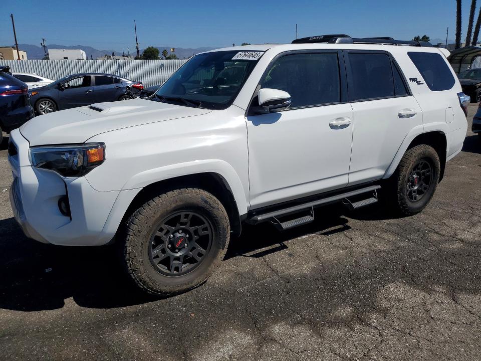 67644646 :رقم المزاد ، JTEBU5JRXL5782074 vin ، 2020 Toyota 4runner مزاد بيع