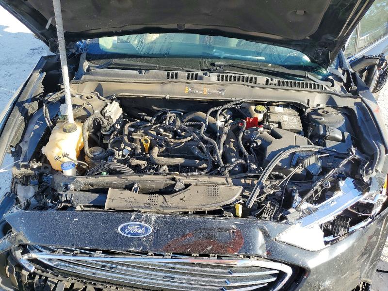 69965726 :رقم المزاد ، 3FA6P0HD4JR107363 vin ، 2018 Ford Fusion مزاد بيع
