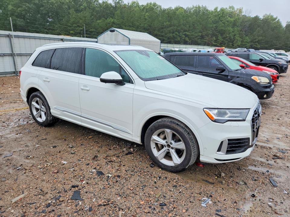 Продажа на аукционе авто 2021 Audi Q7, vin: WA1AXAF78MD033556, номер лота: 69615566