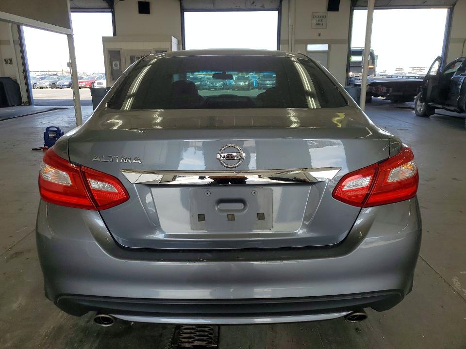 2017 Nissan Altima მანქანა იყიდება აუქციონზე, vin: 1N4AL3AP4HN350115, აუქციონის ნომერი: 67675636