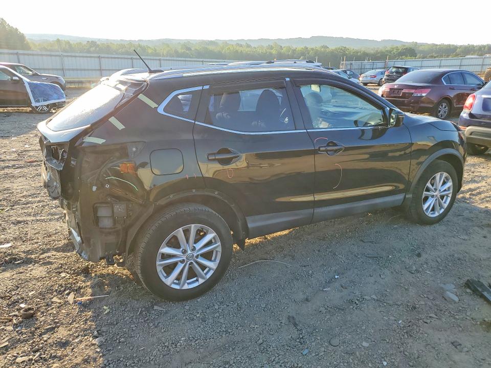 67474556 :رقم المزاد ، JN1BJ1CR6JW263472 vin ، 2018 Nissan Rogue Sport مزاد بيع