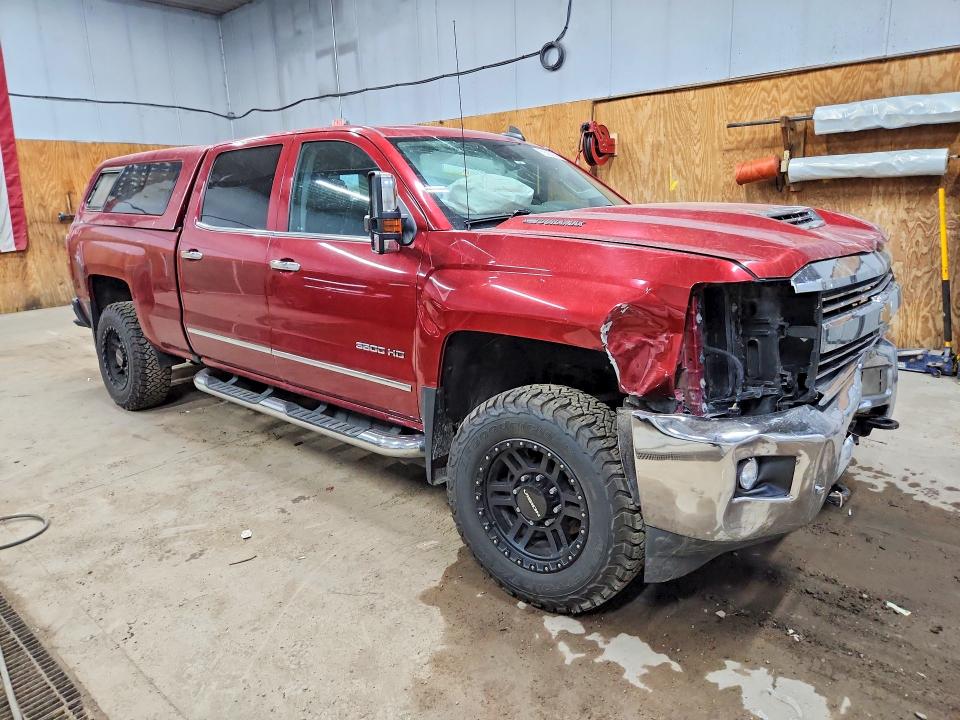 69322286 :رقم المزاد ، 1GC4K0EY3JF239132 vin ، 2018 Chevrolet Silverado مزاد بيع