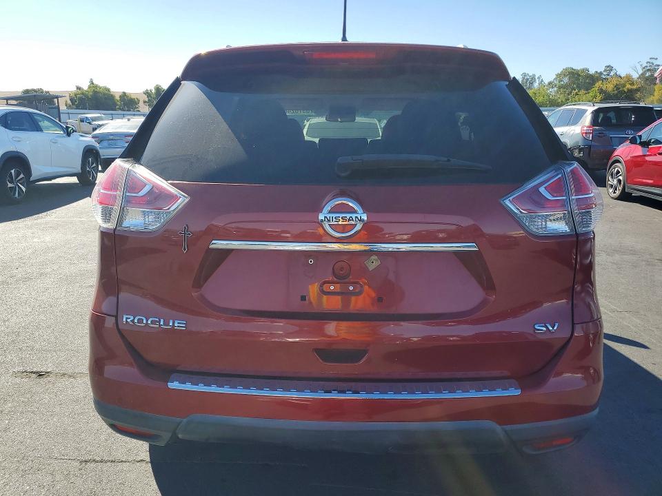 70570246 :رقم المزاد ، 5N1AT2MT1FC900727 vin ، 2015 Nissan Rogue مزاد بيع
