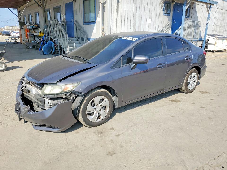 Продажа на аукционе авто 2015 Honda Civic, vin: 2HGFB2F55FH556149, номер лота: 69919886