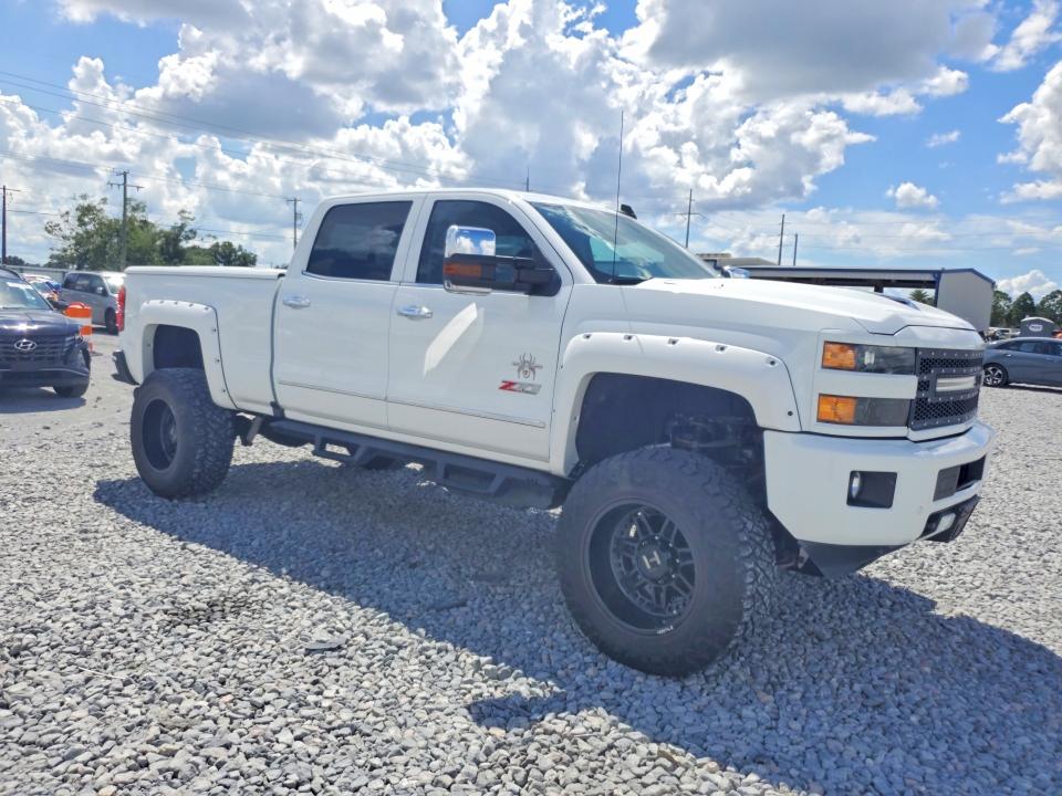 Продажа на аукционе авто 2018 Chevrolet Silverado, vin: 1GC1KWEY2JF198191, номер лота: 69690416