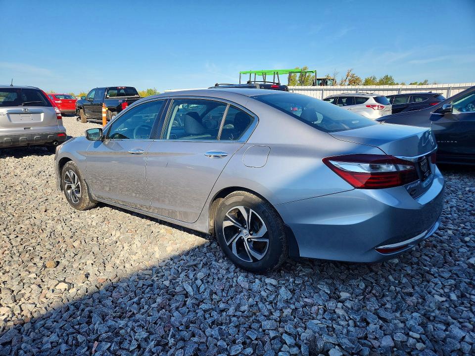 2017 Honda Accord მანქანა იყიდება აუქციონზე, vin: 1HGCR2F36HA180883, აუქციონის ნომერი: 69923916