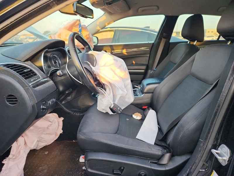 69334346 :رقم المزاد ، 2C3CCAAG9KH661180 vin ، 2019 Chrysler 300 مزاد بيع